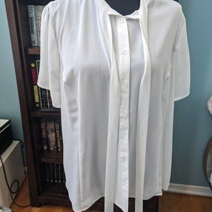 Plus Size Tie-neck White blouse, size 2x/18